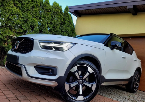 Volvo XC 40 cena 109000 przebieg: 205000, rok produkcji 2019 z Opoczno małe 781